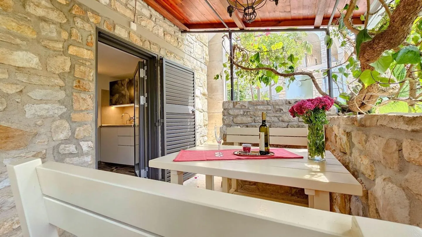 Apartment Carla Novigrad Istria Κροατία